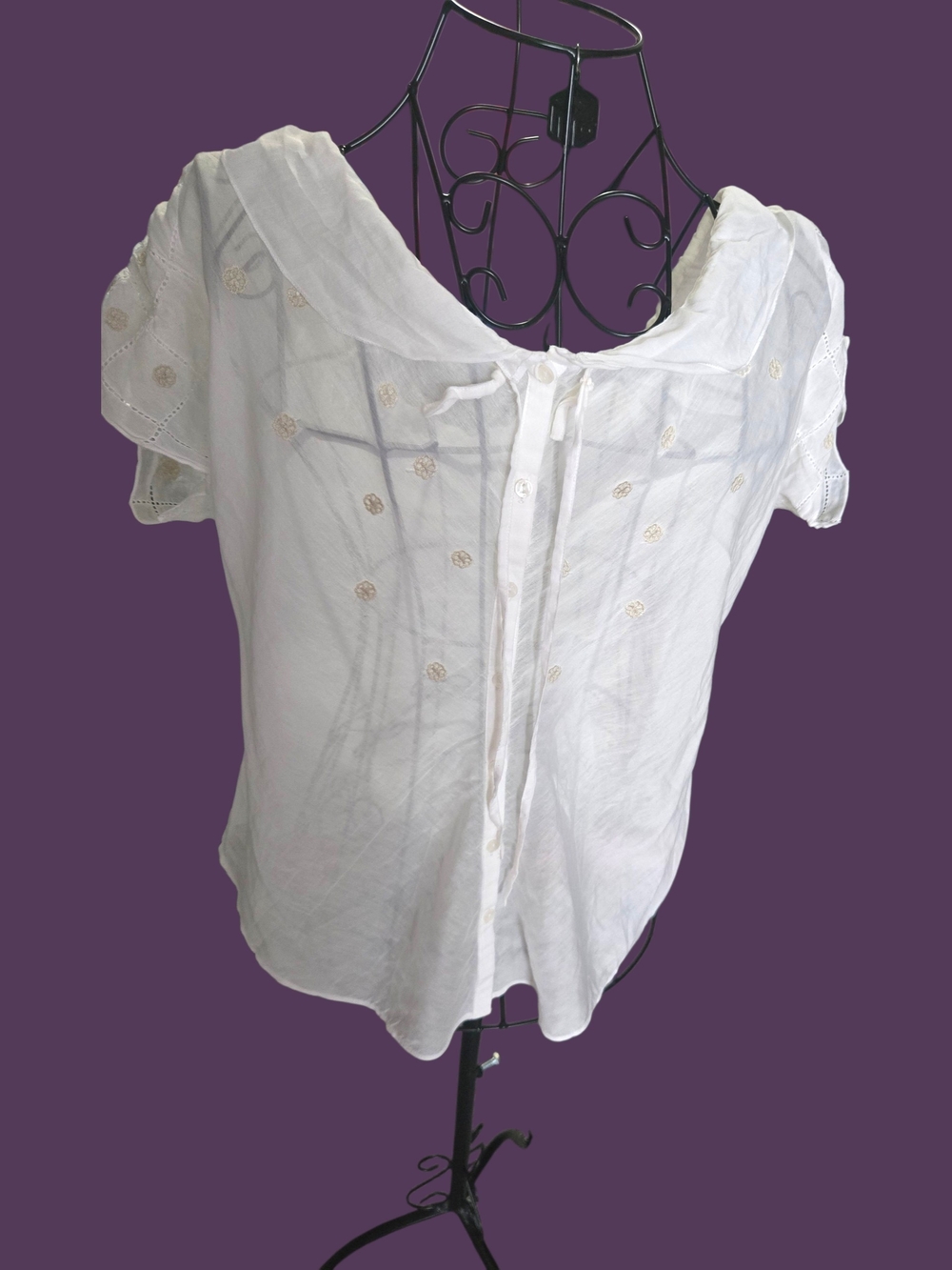 White Embroidered Lightweight Women’s Peasant Top